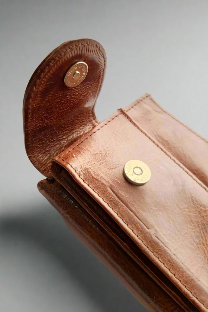 The Armour Dual Mobile Wallet with Notepad - Image 5